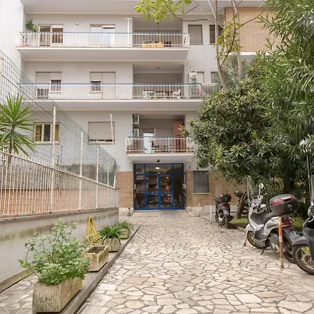 Aurelia 429 Fine Town House
